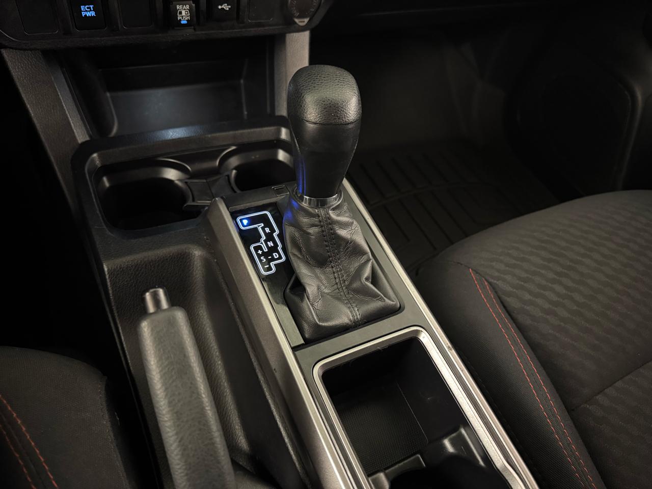 Toyota Tacoma SR5 Double Cab 4X4 V6 2022