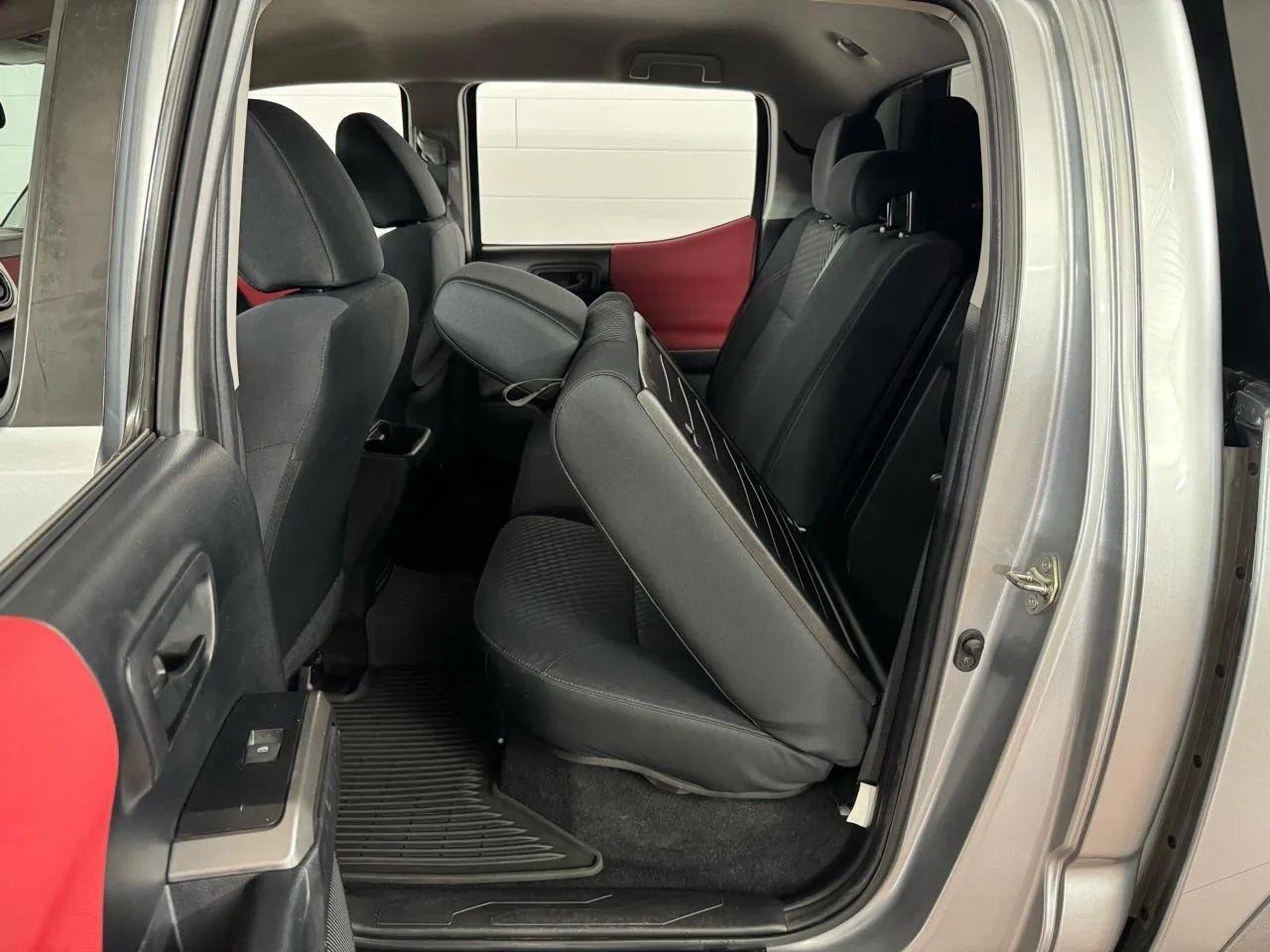 Toyota Tacoma SR5 Double Cab 4X4 V6 2022