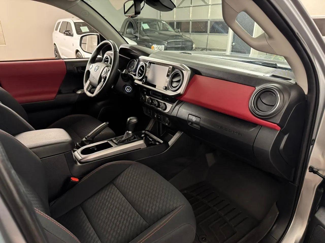 Toyota Tacoma SR5 Double Cab 4X4 V6 2022