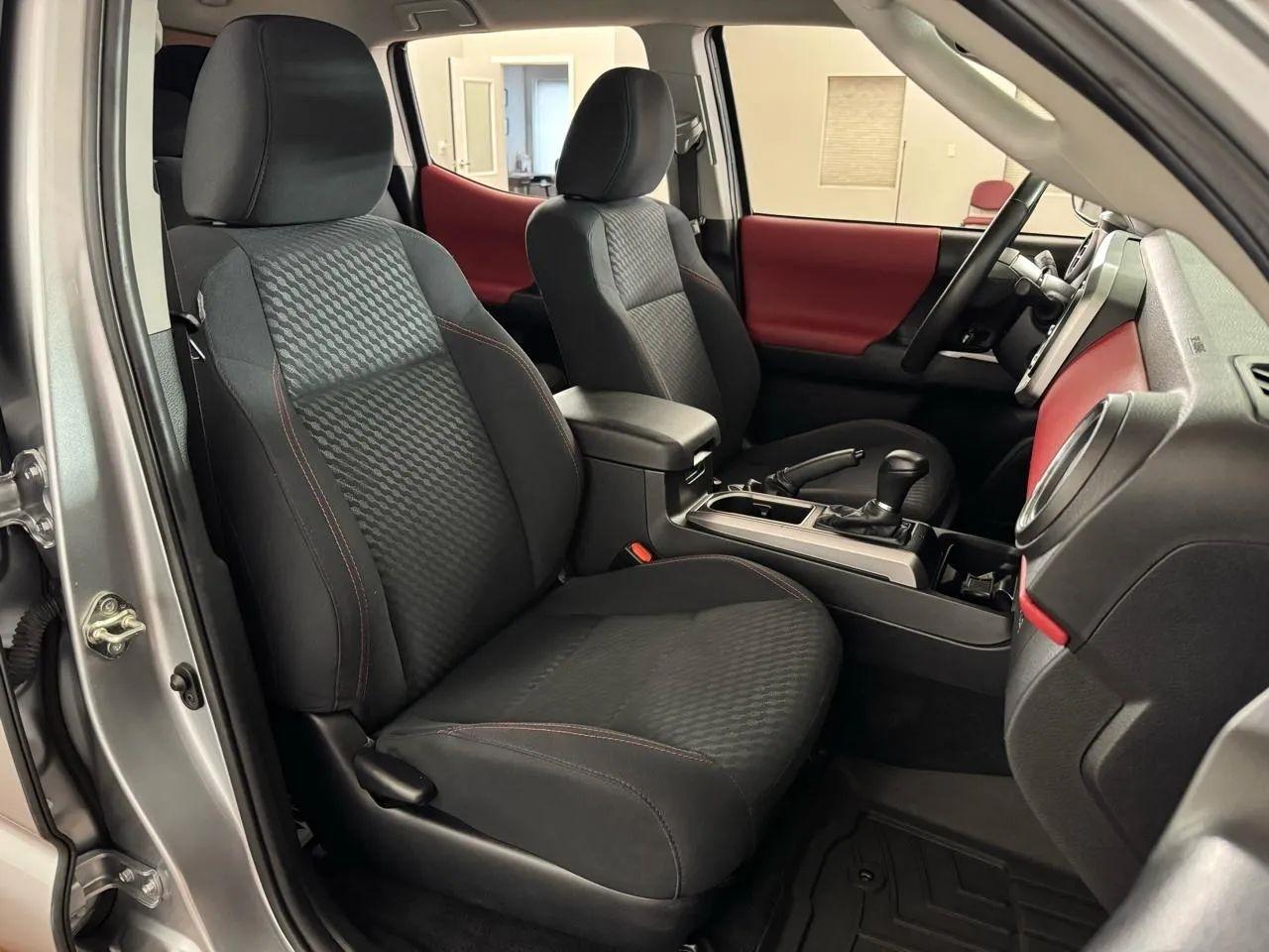 Toyota Tacoma SR5 Double Cab 4X4 V6 2022
