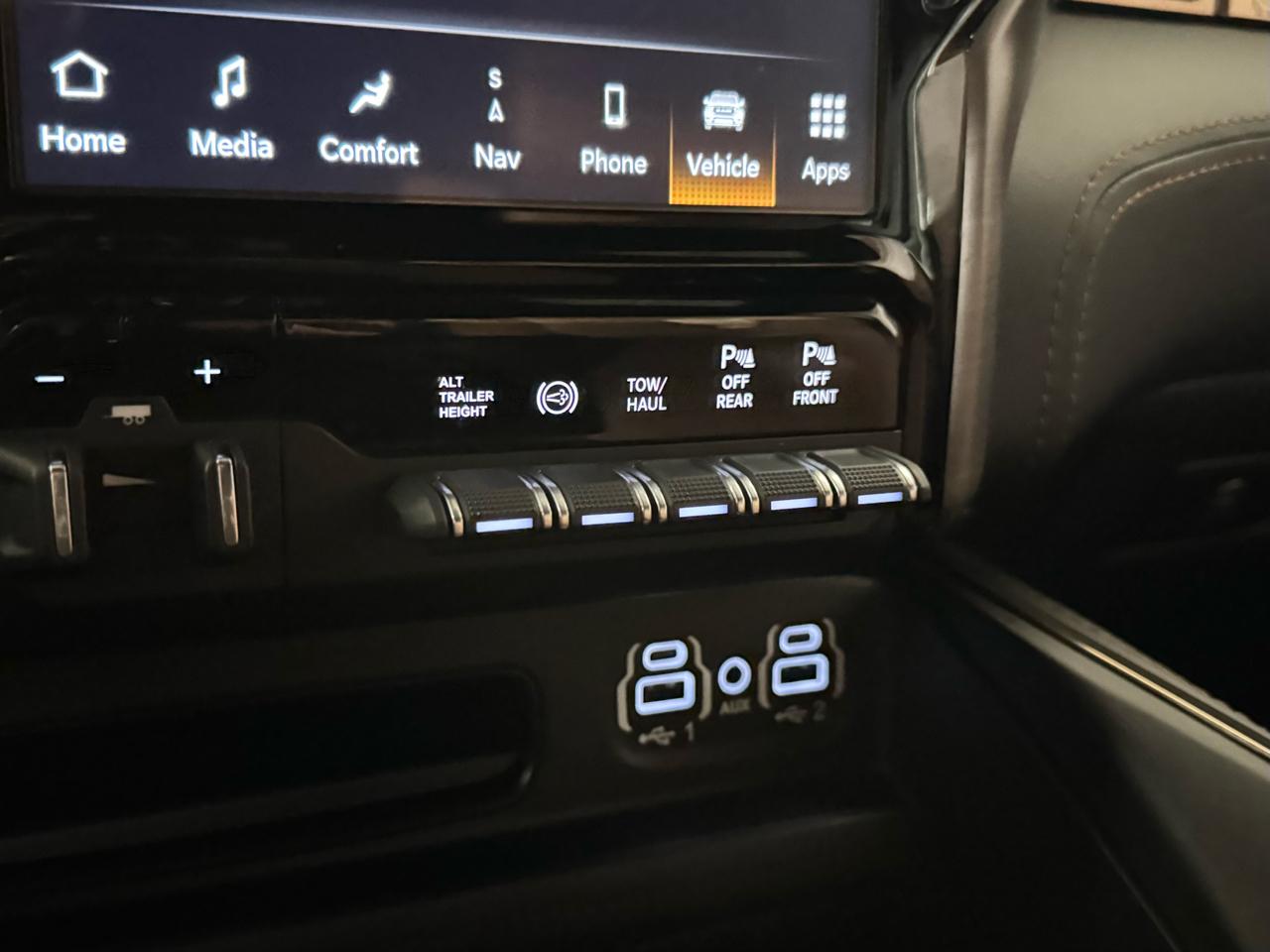 RAM 3500 Limited Longhorn 4x4 Mega Cab 6'4" Box 2024