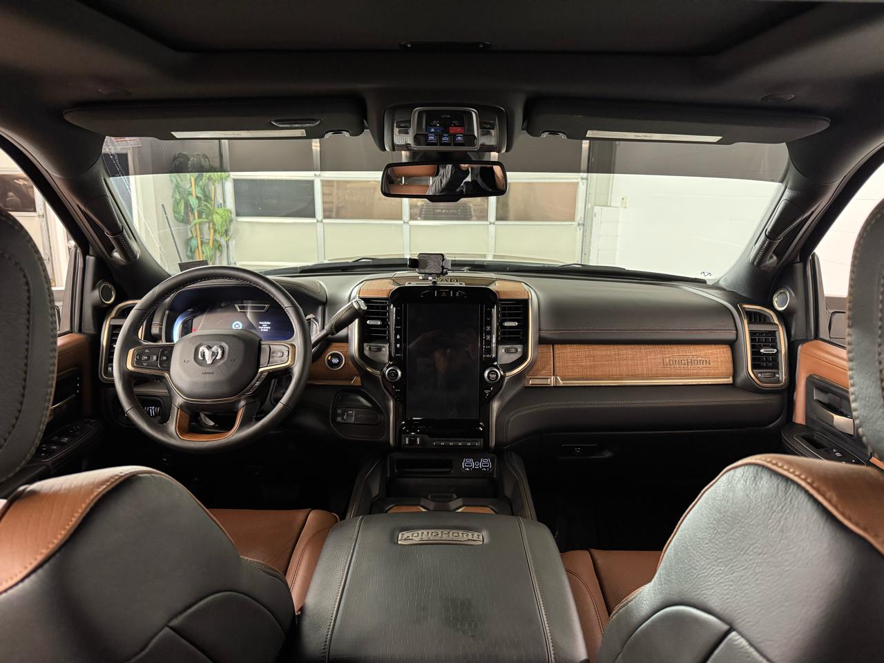 RAM 3500 Limited Longhorn 4x4 Mega Cab 6'4" Box 2024