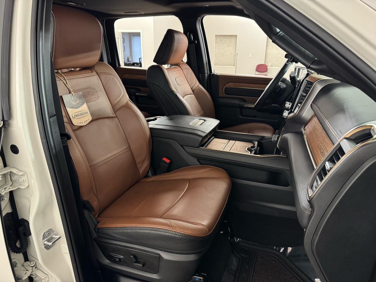 RAM 3500 Limited Longhorn 4x4 Mega Cab 6'4" Box 2024