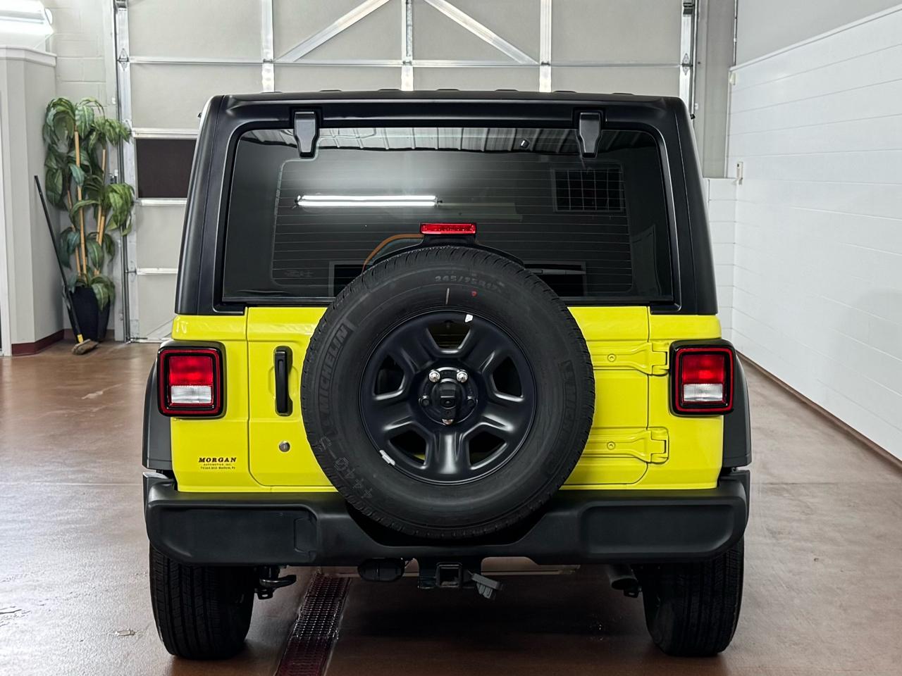 Jeep Wrangler Unlimited Sport 4x4 2022