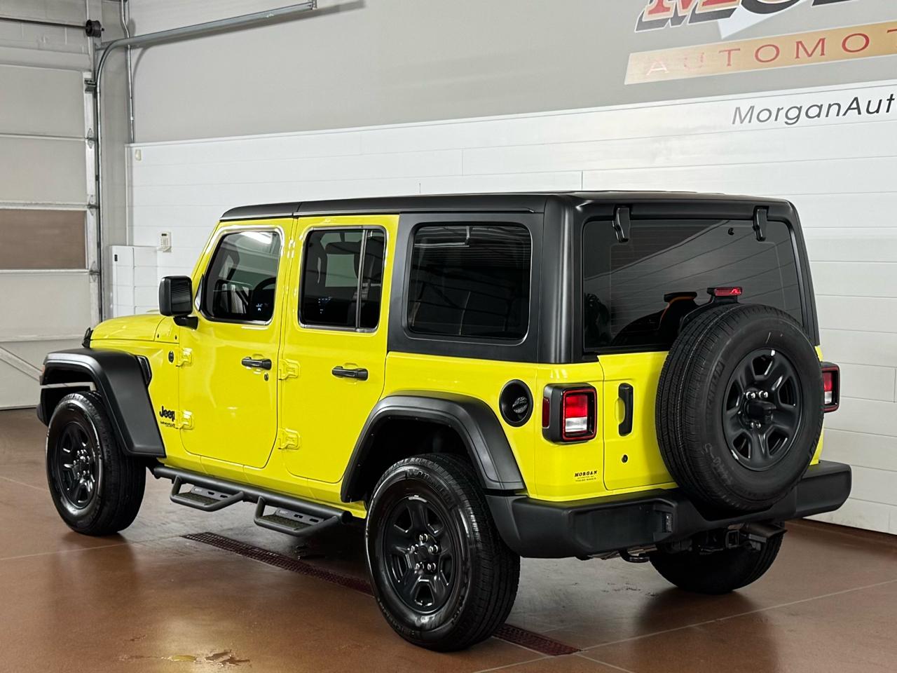 Jeep Wrangler Unlimited Sport 4x4 2022