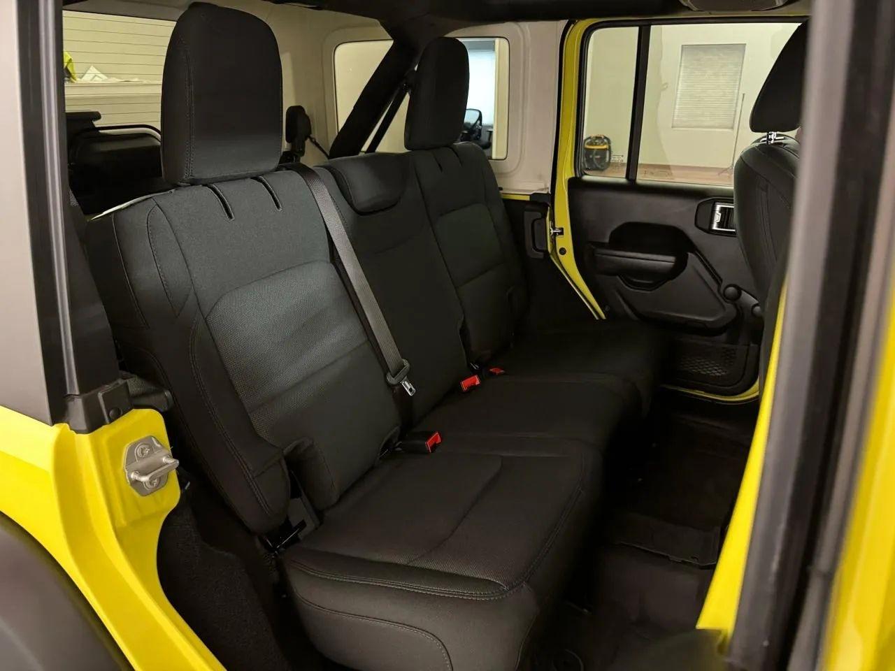 Jeep Wrangler Unlimited Sport 4x4 2022