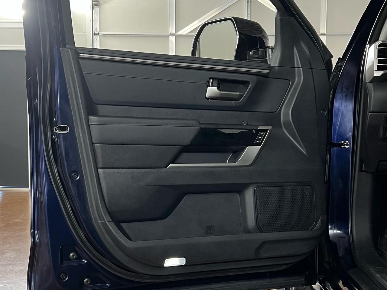 Toyota Tundra Limited CrewMax 4WD 2023