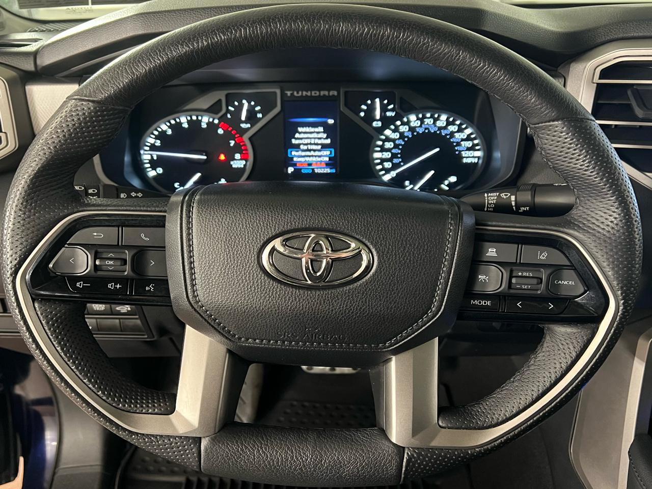 Toyota Tundra Limited CrewMax 4WD 2023