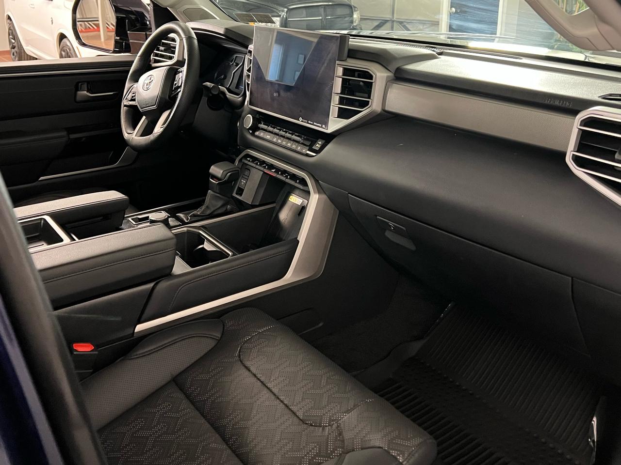 Toyota Tundra Limited CrewMax 4WD 2023