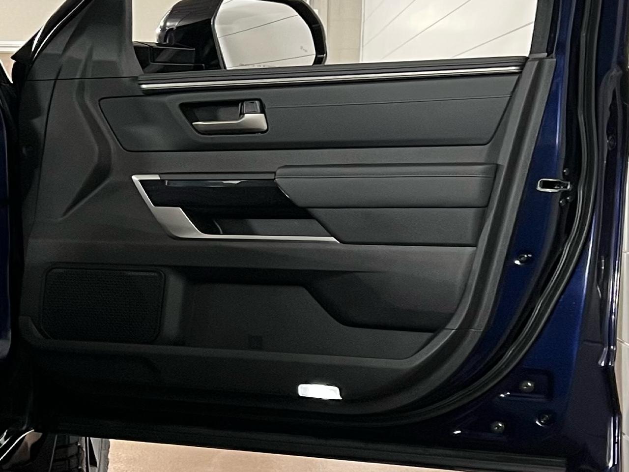 Toyota Tundra Limited CrewMax 4WD 2023