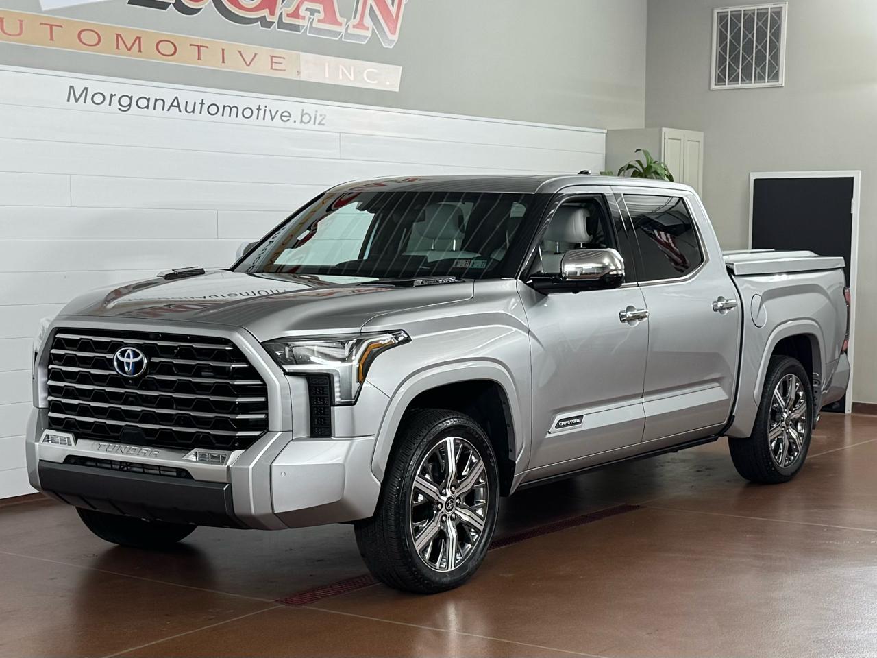 Toyota Tundra Capstone CrewMax 4WD Hybrid 2023