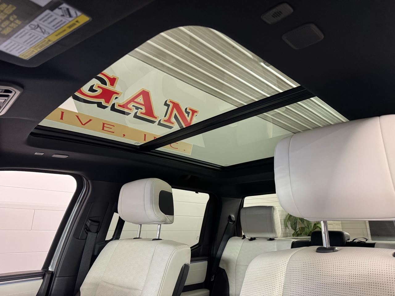 Toyota Tundra Capstone CrewMax 4WD Hybrid 2023