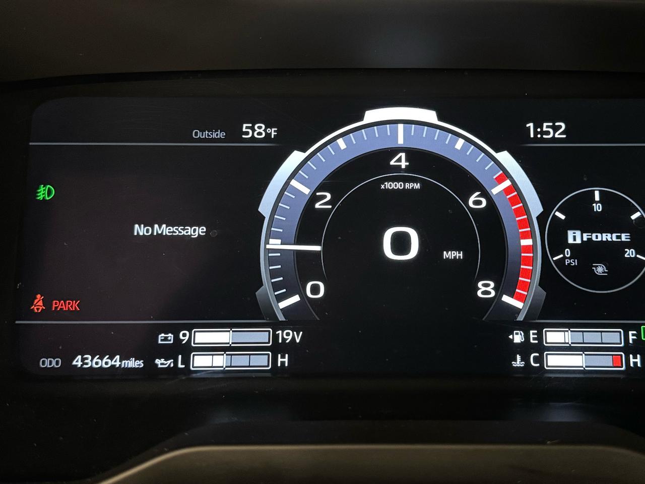 Toyota Tundra Capstone CrewMax 4WD Hybrid 2023