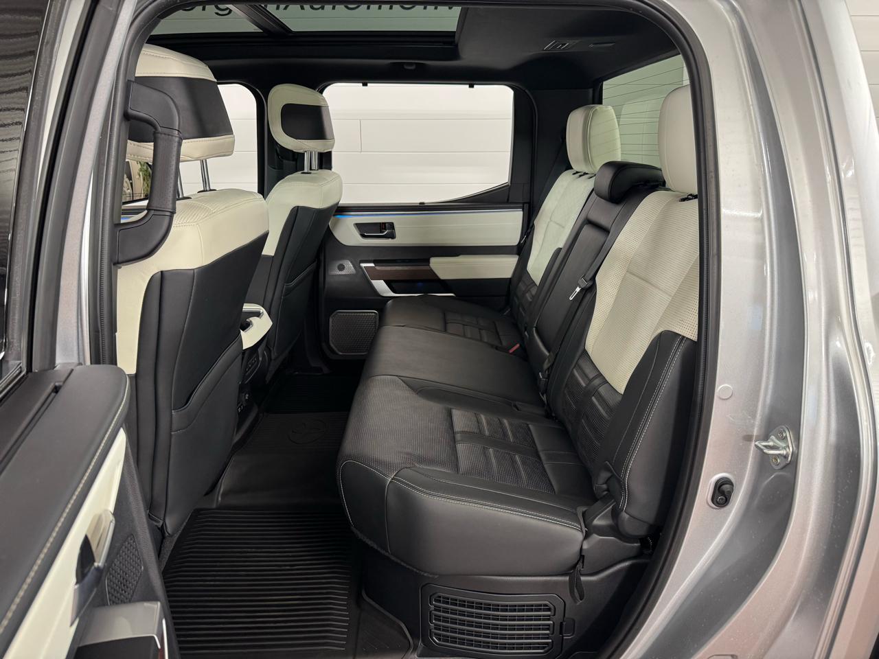 Toyota Tundra Capstone CrewMax 4WD Hybrid 2023