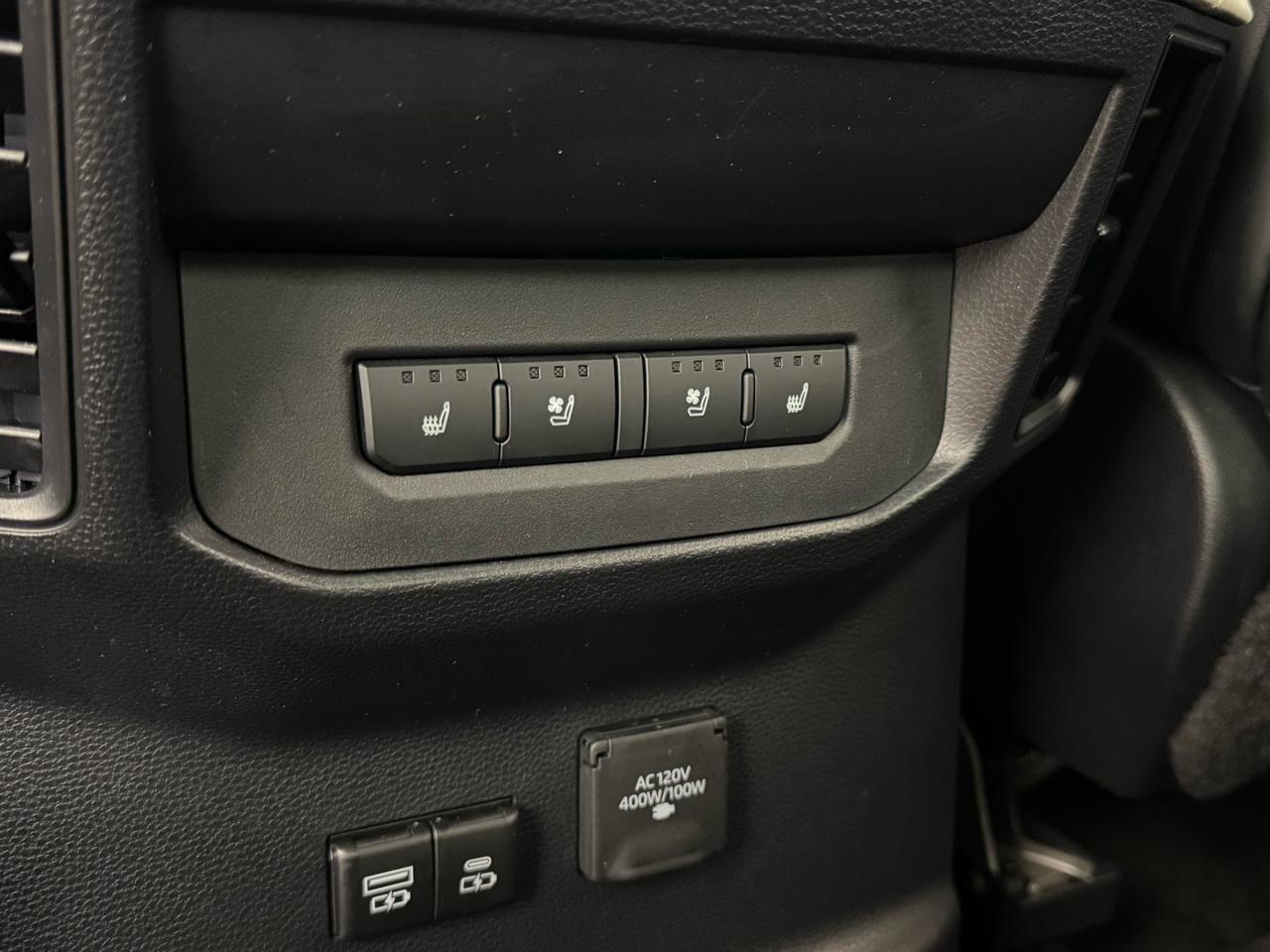 Toyota Tundra Capstone CrewMax 4WD Hybrid 2023