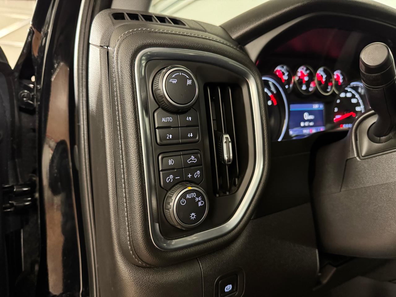Chevrolet Silverado 1500 LT Trail Boss Crew Cab 4WD 2019