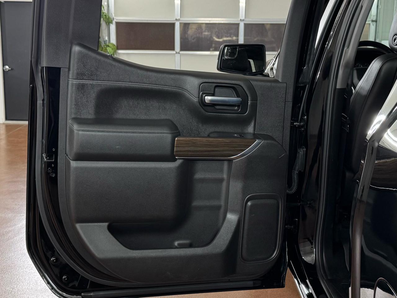 Chevrolet Silverado 1500 LT Trail Boss Crew Cab 4WD 2019