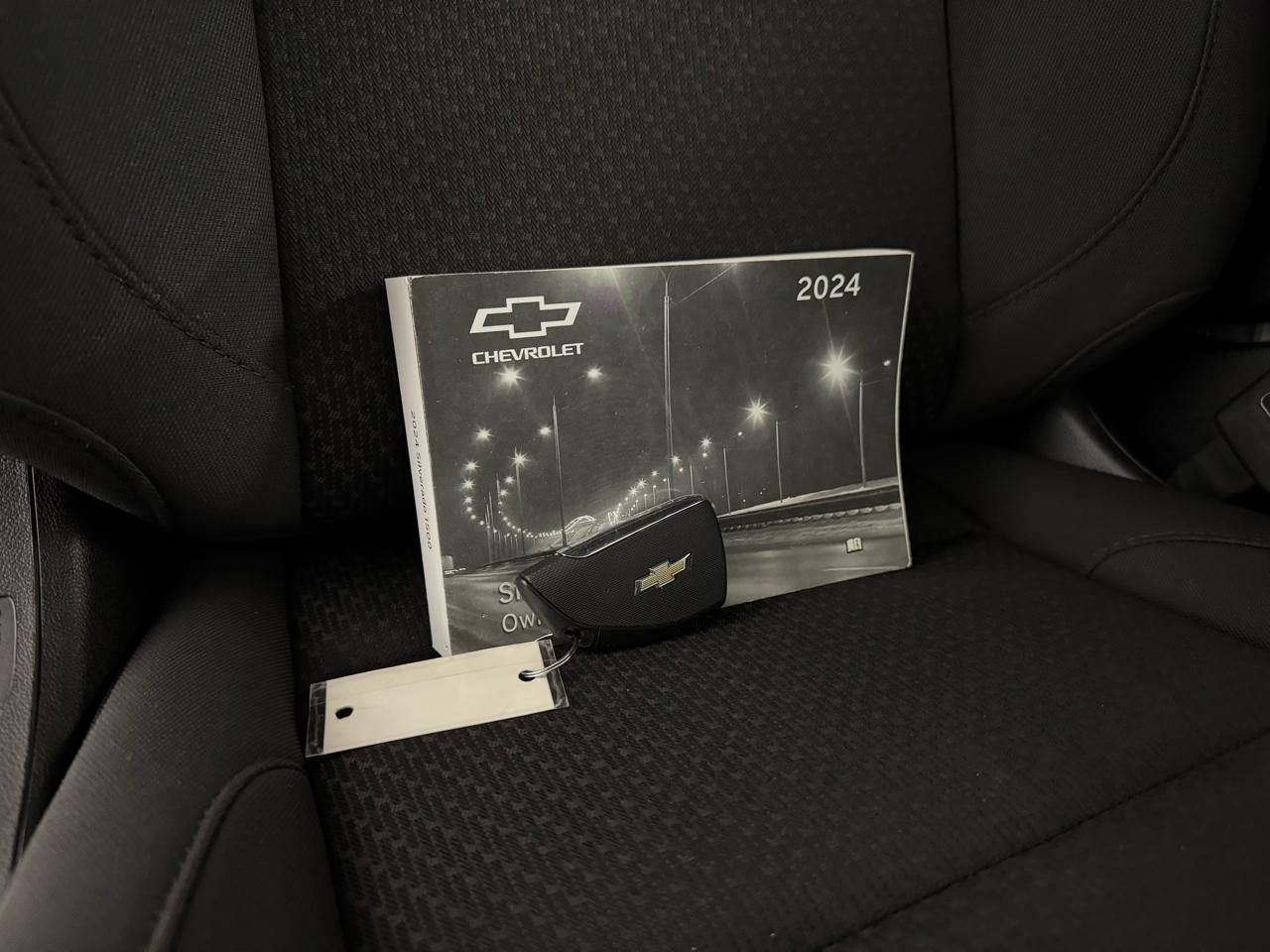 Chevrolet Silverado 1500 Work Truck 4WD 2024