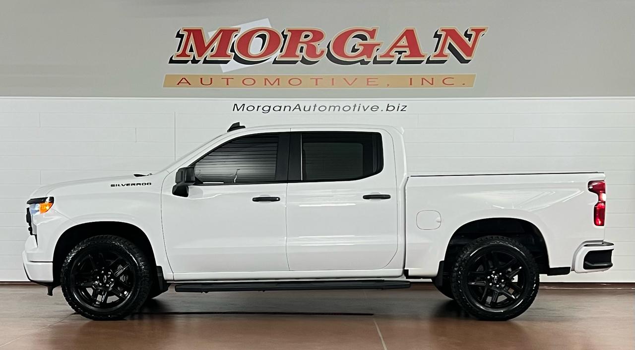 Chevrolet Silverado 1500 Custom Crew Cab 4WD 2023