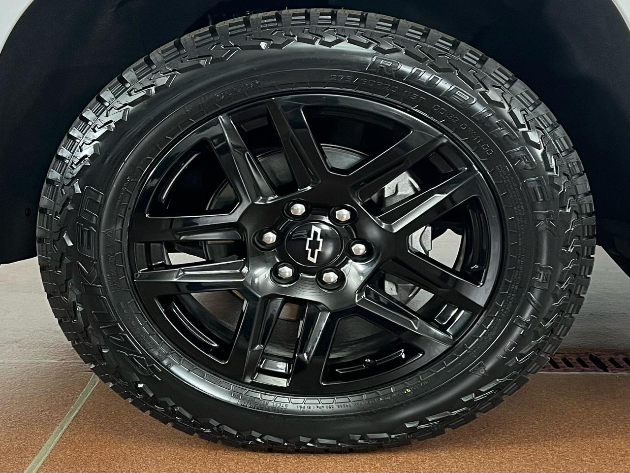 Chevrolet Silverado 1500 Custom Crew Cab 4WD 2023