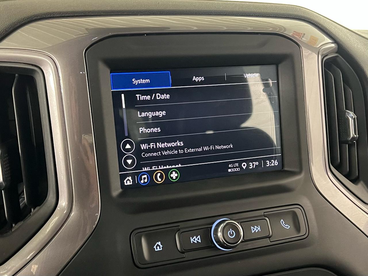 Chevrolet Silverado 1500 Custom Crew Cab 4WD 2023