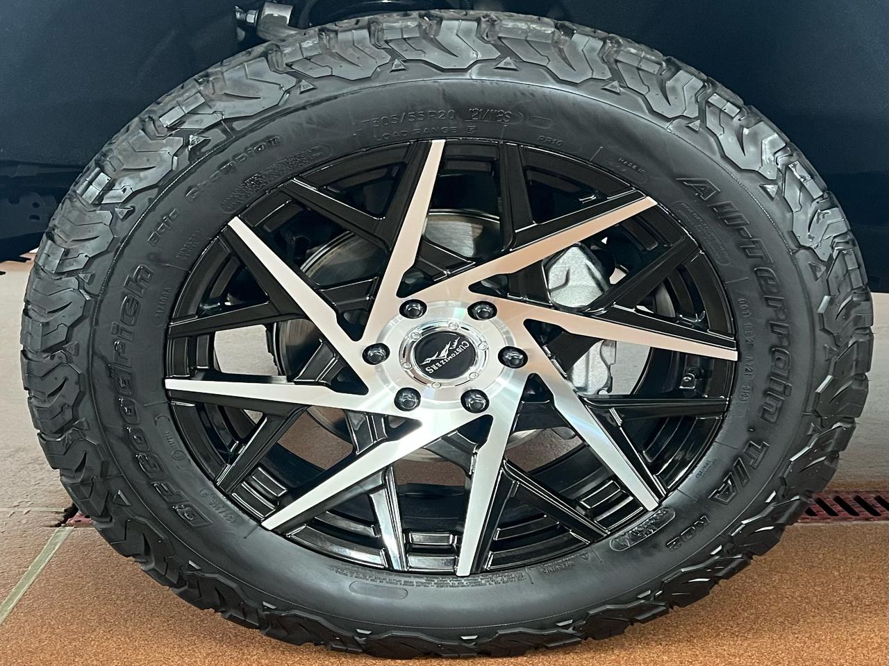 Chevrolet Silverado 1500 RST Crew Cab 4WD 2023