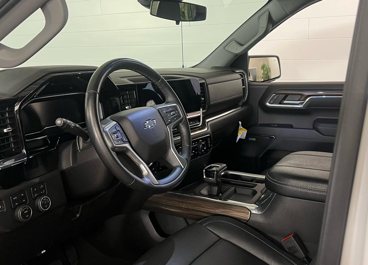 Chevrolet Silverado 1500 RST Crew Cab 4WD 2023