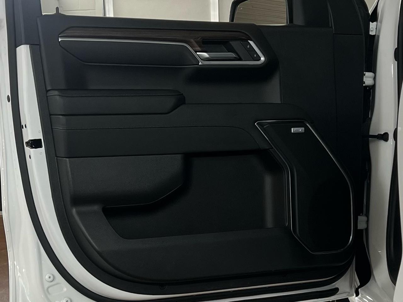 Chevrolet Silverado 1500 RST Crew Cab 4WD 2023