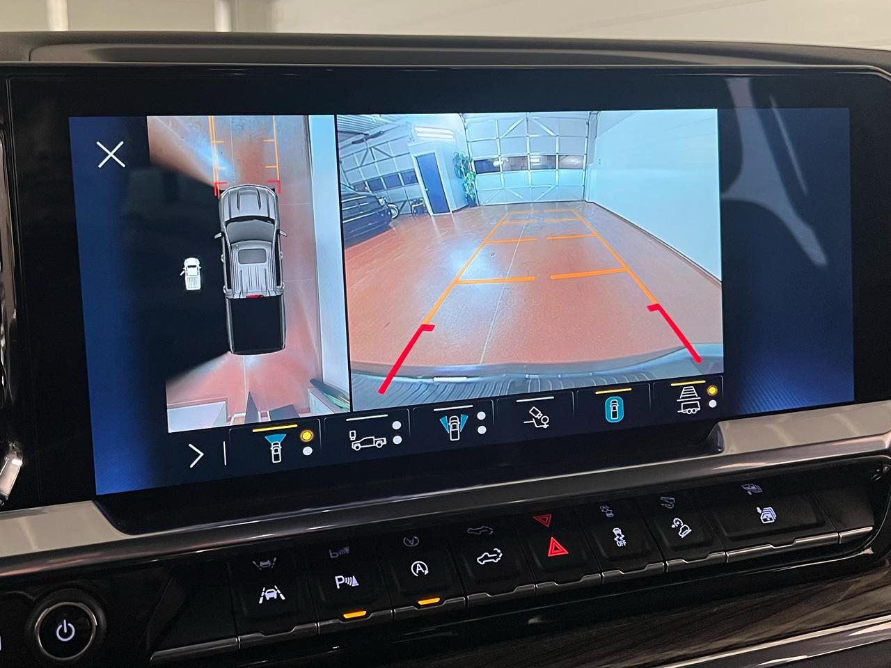 Chevrolet Silverado 1500 RST Crew Cab 4WD 2023