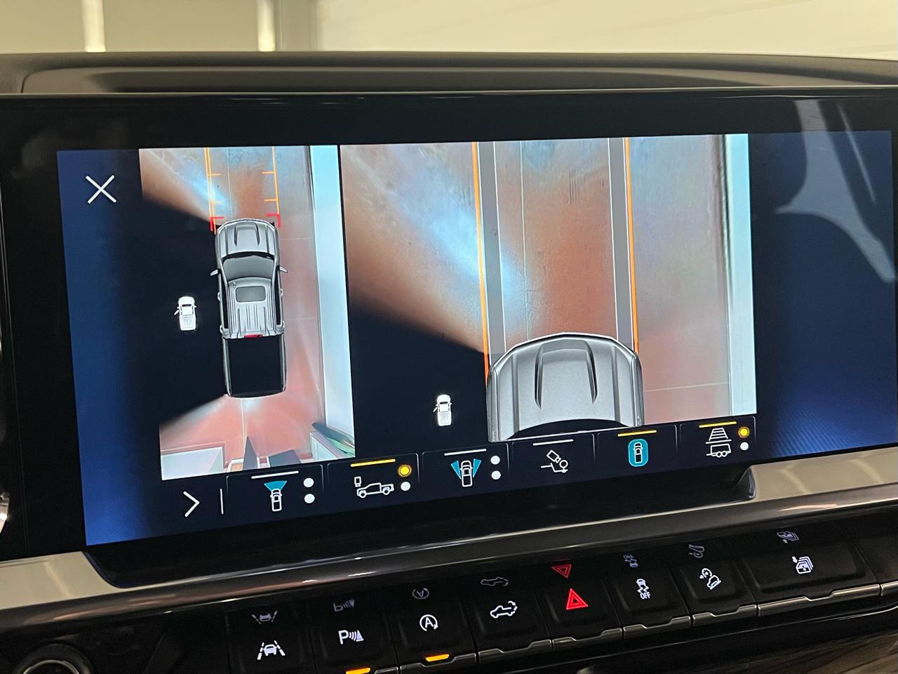 Chevrolet Silverado 1500 RST Crew Cab 4WD 2023