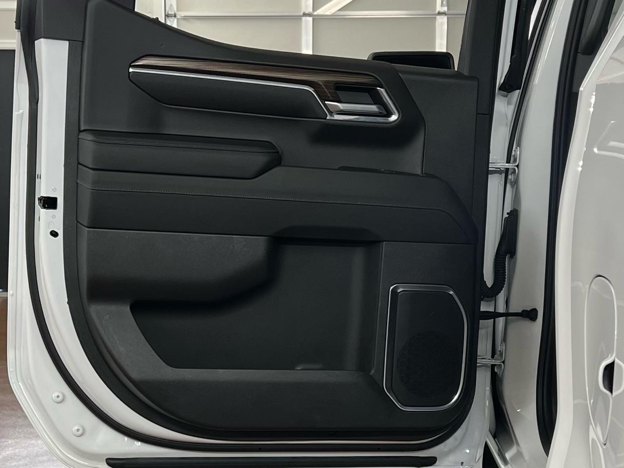 Chevrolet Silverado 1500 RST Crew Cab 4WD 2023