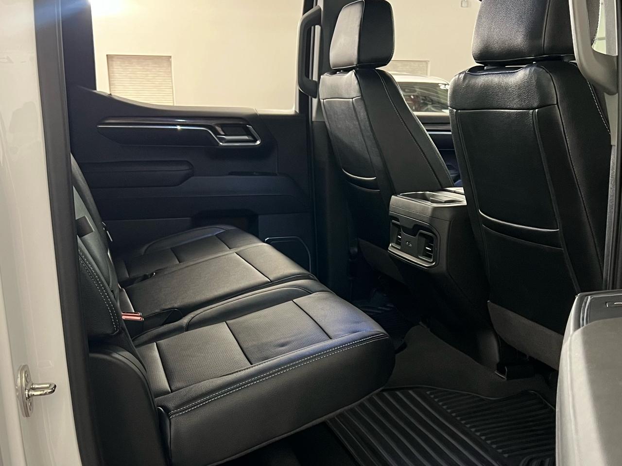 Chevrolet Silverado 1500 RST Crew Cab 4WD 2023