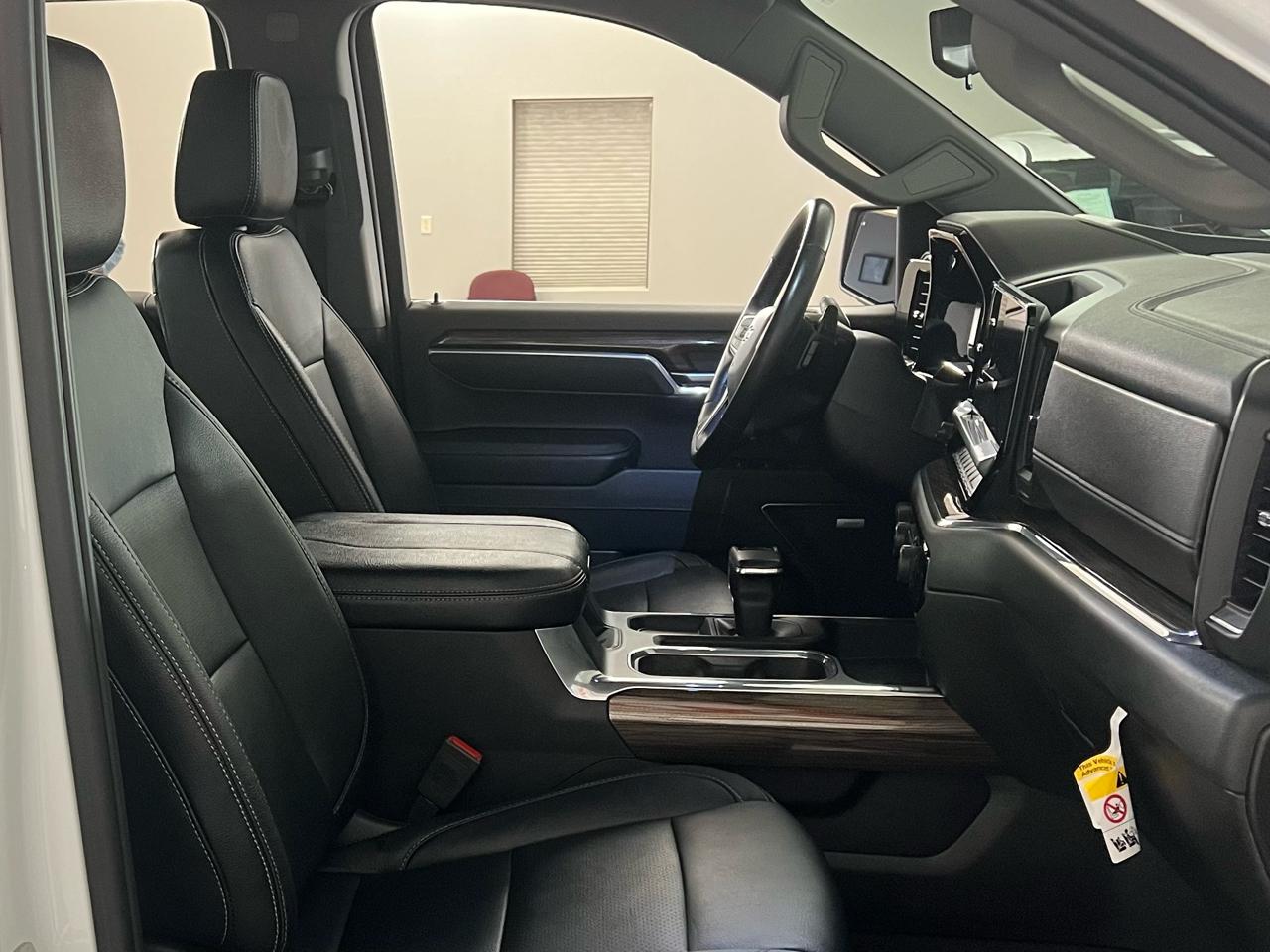 Chevrolet Silverado 1500 RST Crew Cab 4WD 2023