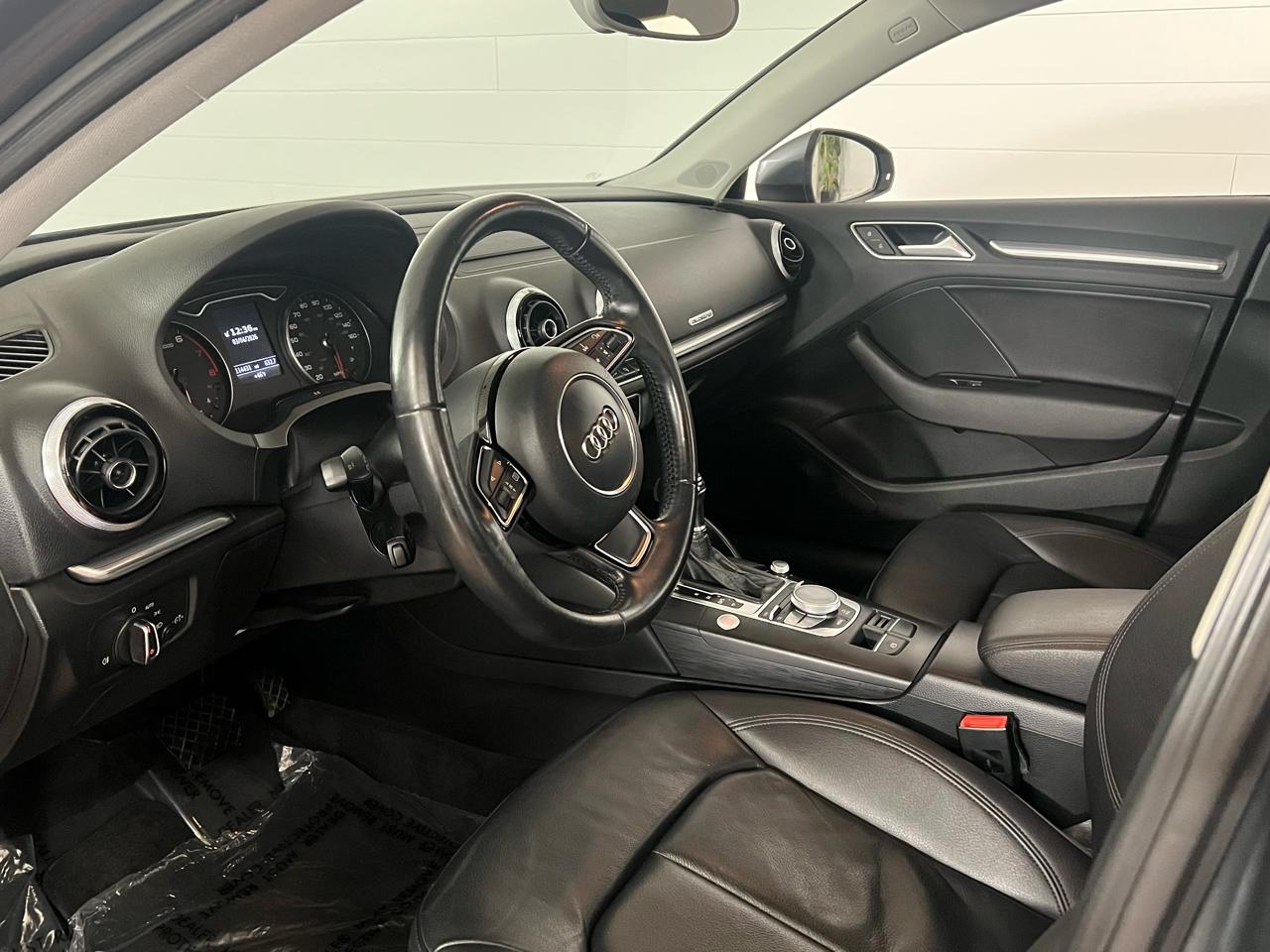 Audi A3 2.0T Premium Sedan quattro S tronic 2015