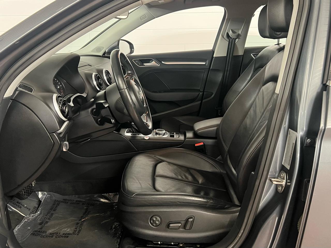 Audi A3 2.0T Premium Sedan quattro S tronic 2015