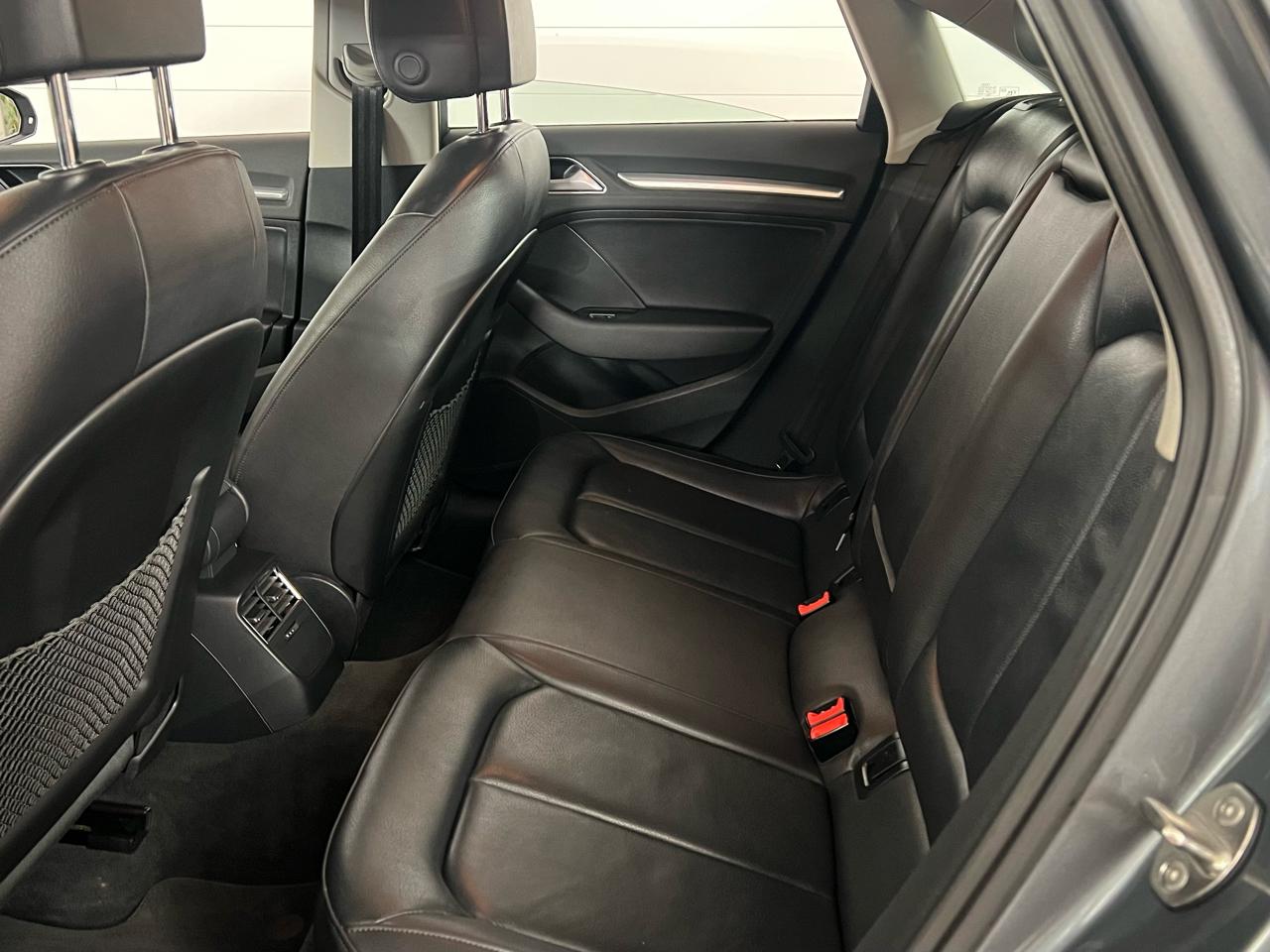 Audi A3 2.0T Premium Sedan quattro S tronic 2015