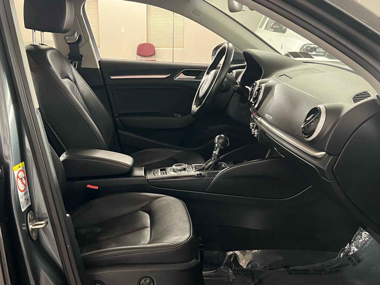 Audi A3 2.0T Premium Sedan quattro S tronic 2015