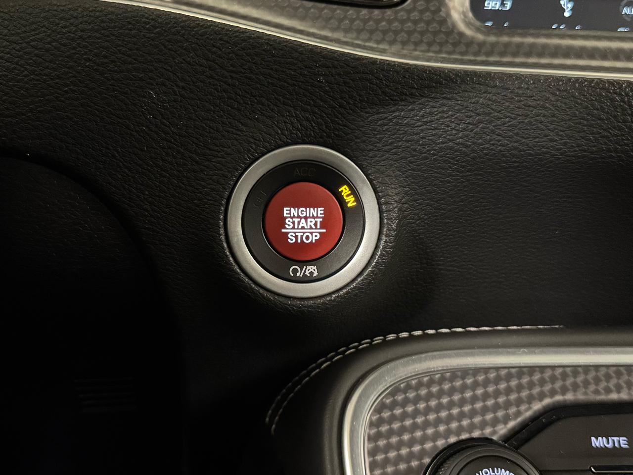 Dodge Challenger  2019