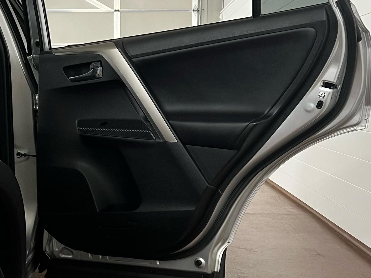 Toyota RAV4 Limited AWD 2015