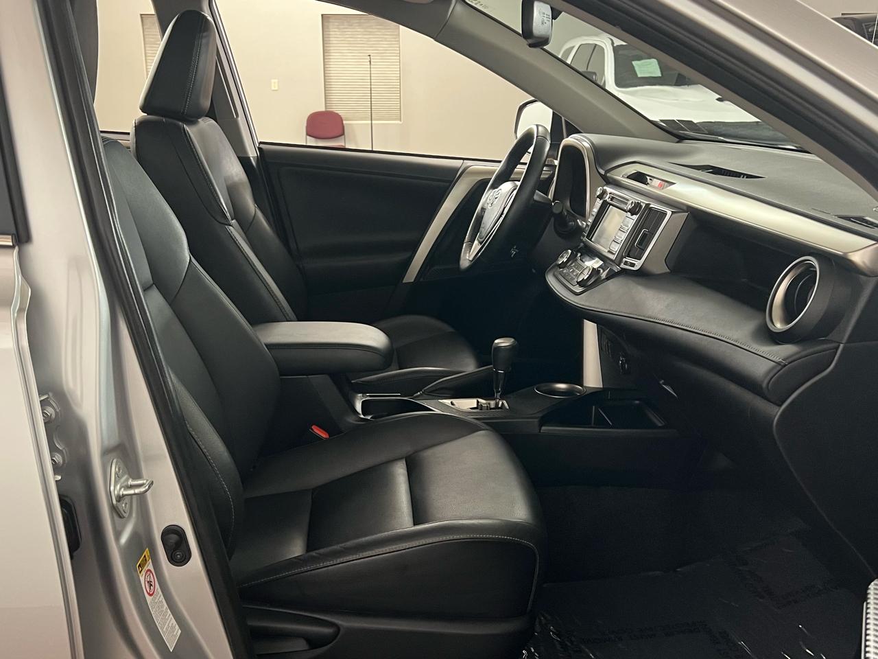 Toyota RAV4 Limited AWD 2015