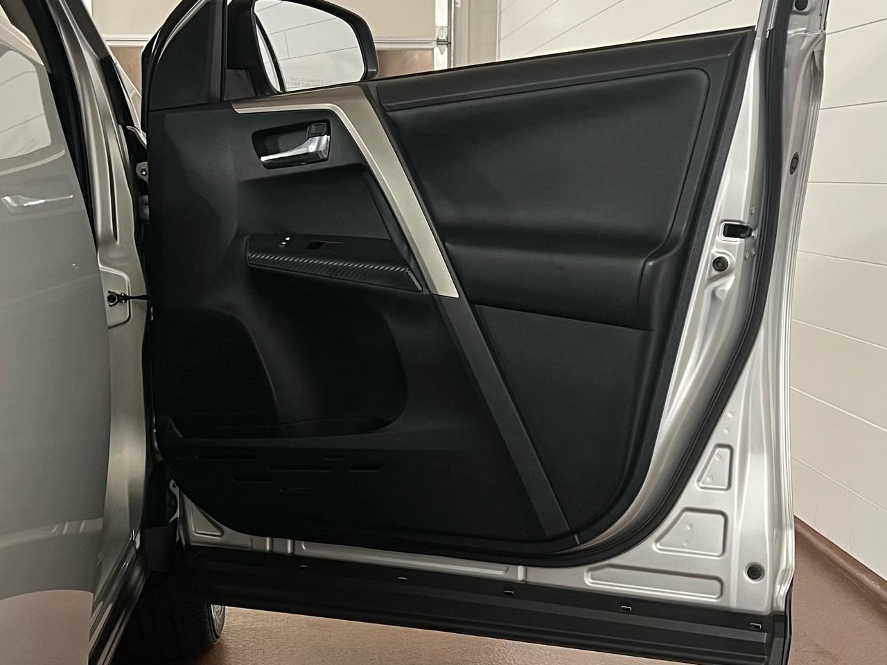 Toyota RAV4 Limited AWD 2015