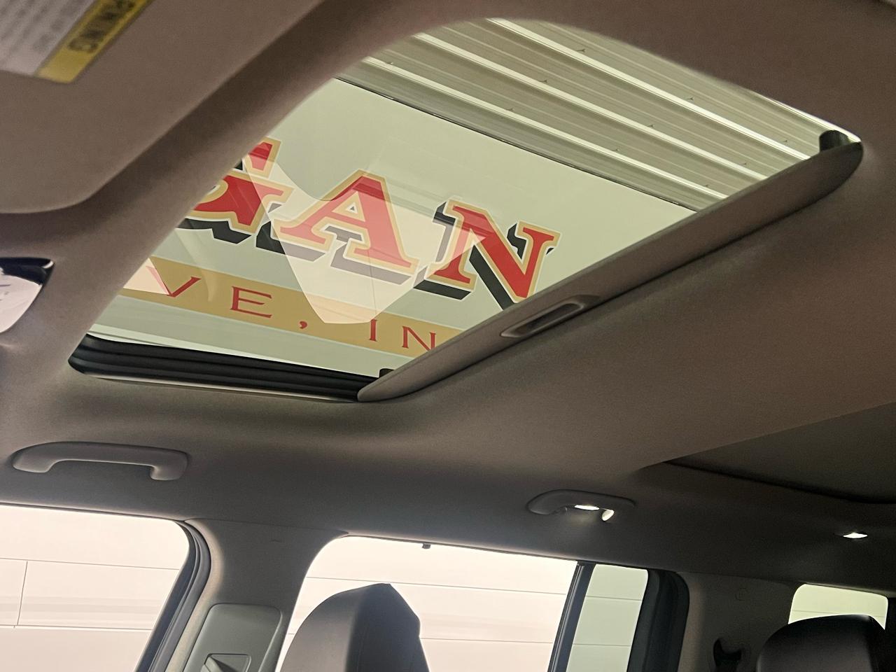 Hyundai Santa Fe Limited AWD 2024