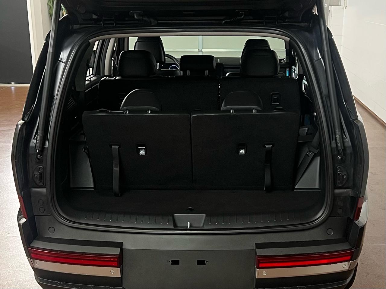 Hyundai Santa Fe Limited AWD 2024