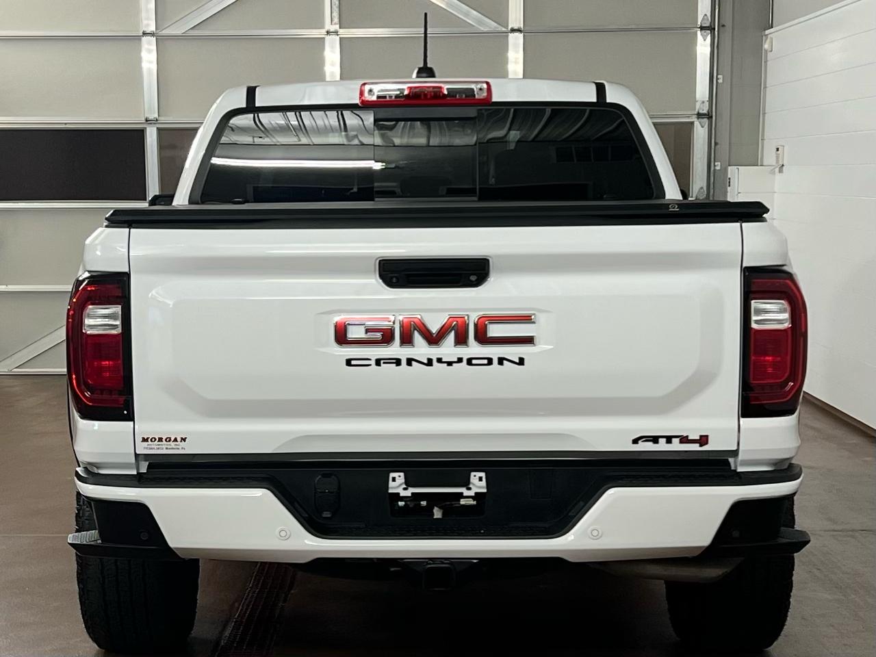 GMC Canyon AT4 Crew Cab 4WD 2024