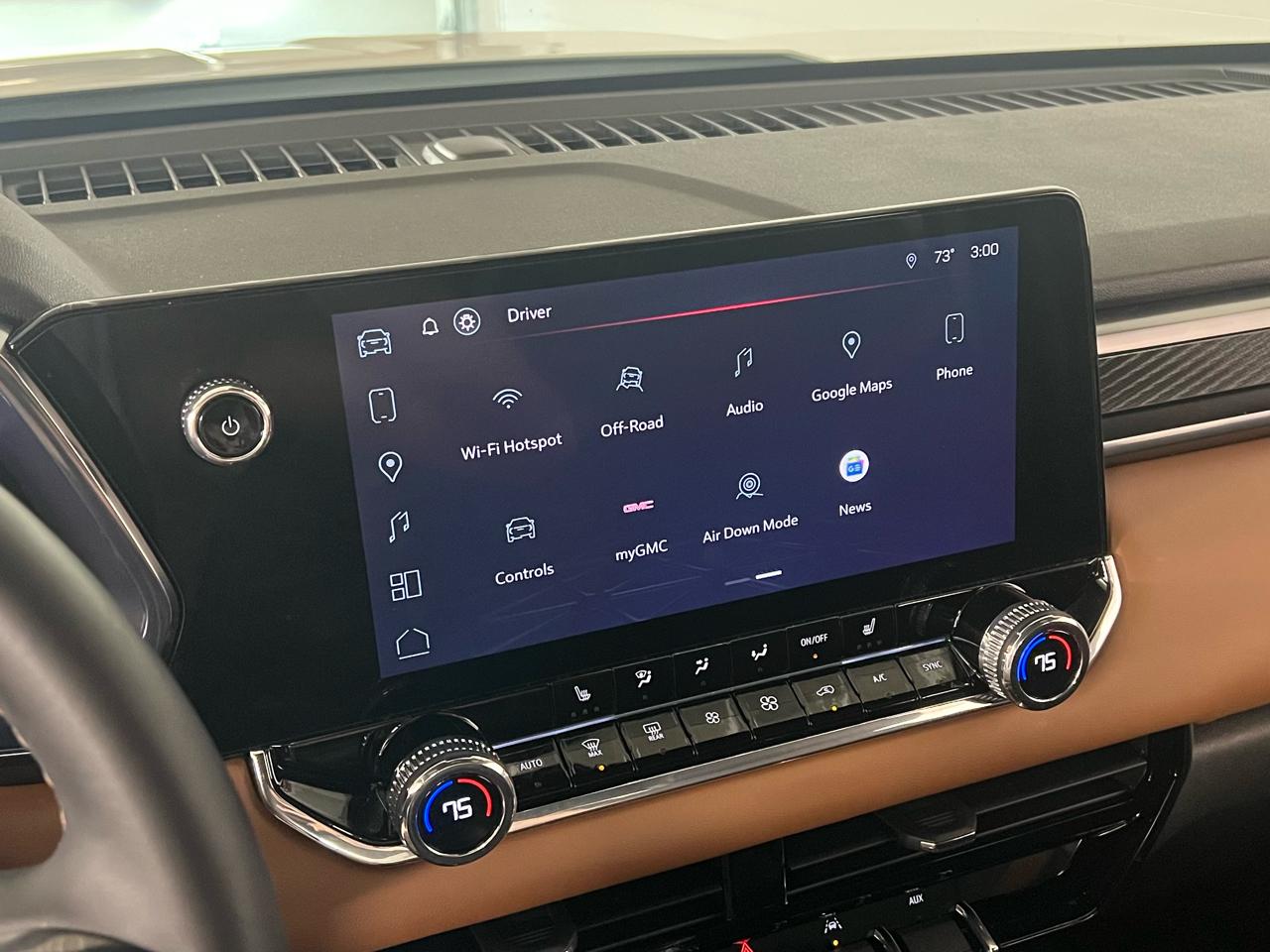 GMC Canyon AT4 Crew Cab 4WD 2024