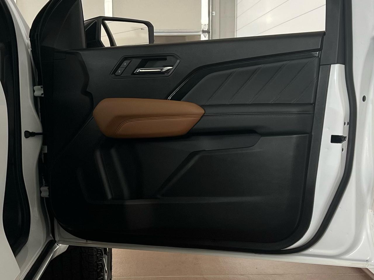 GMC Canyon AT4 Crew Cab 4WD 2024