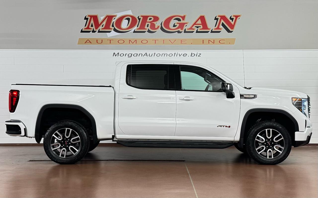GMC Sierra 1500 AT4 Crew Cab 4WD 2024