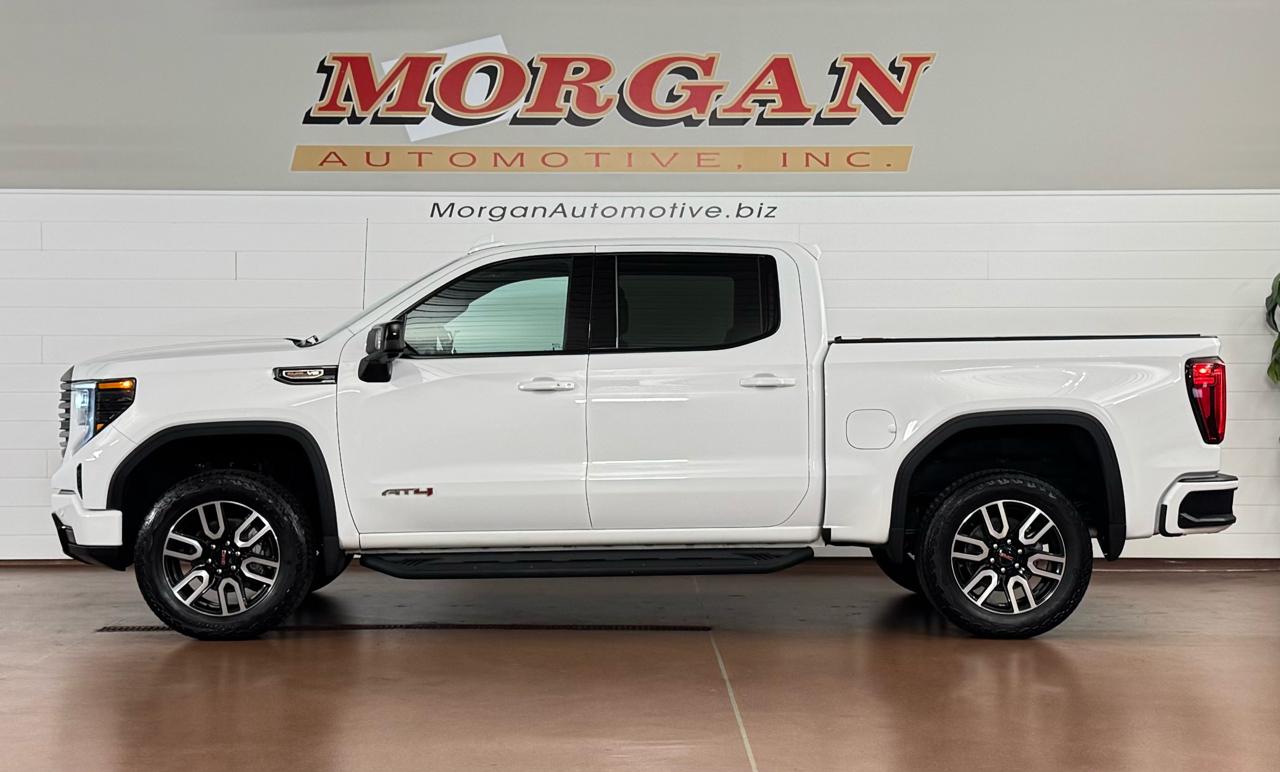 GMC Sierra 1500 AT4 Crew Cab 4WD 2024