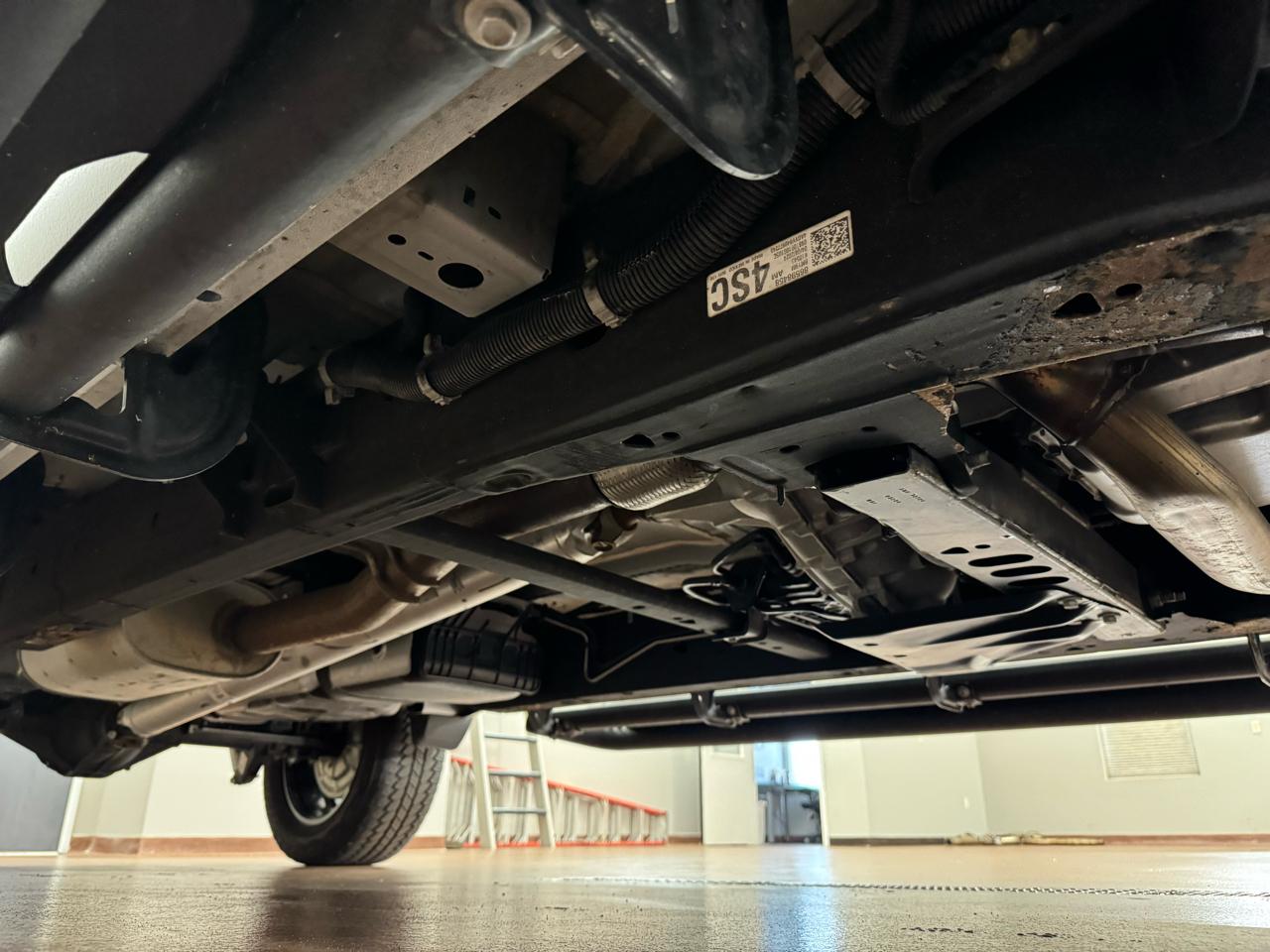 GMC Sierra 1500 AT4 Crew Cab 4WD 2024