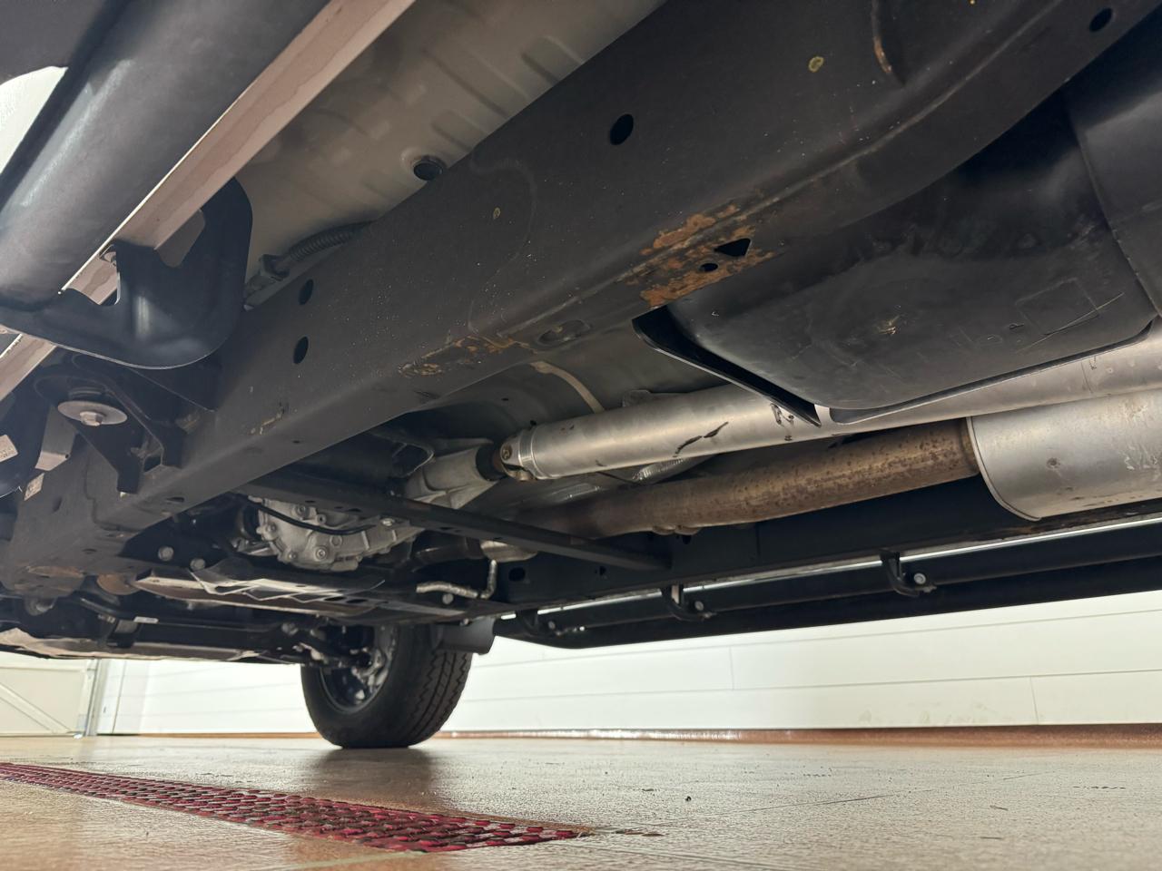 GMC Sierra 1500 AT4 Crew Cab 4WD 2024